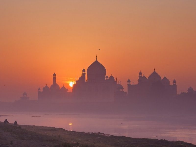 Δελχί – Άγκρα – Τζαϊπούρ – Κατζουράχο – Βαρανάσι Κλασσική Ινδία 11 ημέρες ομαδικό ταξίδι